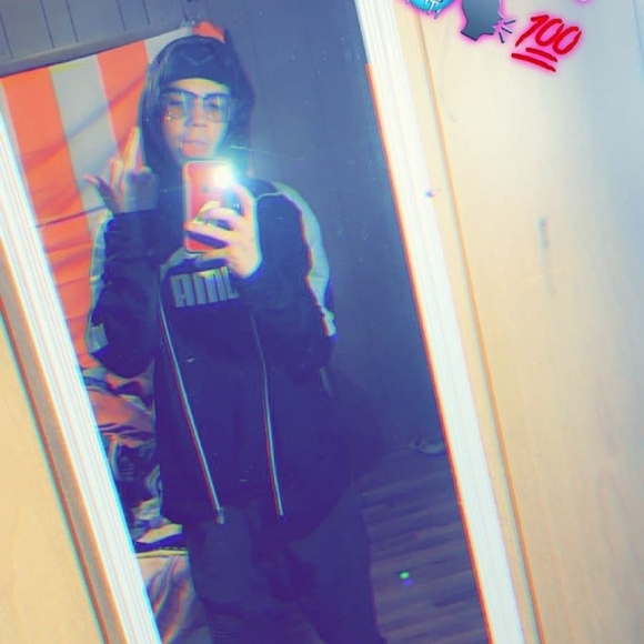 Meet your Posher, Tai - Picture 1 of 1